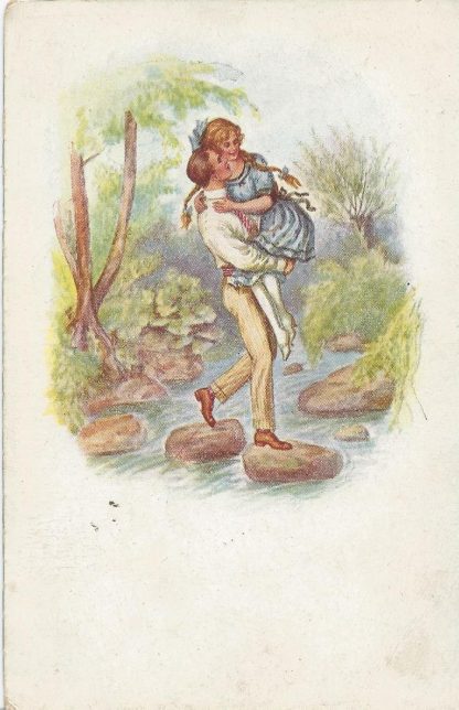Man tilt vrouw de rivier over