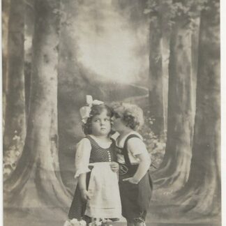 Meisje en jongen - kusje - fotokaart