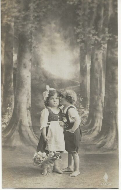 Meisje en jongen - kusje - fotokaart