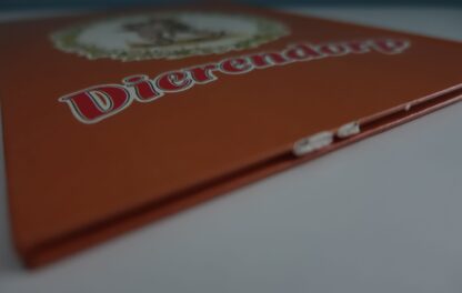 Dierendorp -  Een vreemdeling in het dorp  -  Gerda van Cleemput - Afbeelding 6